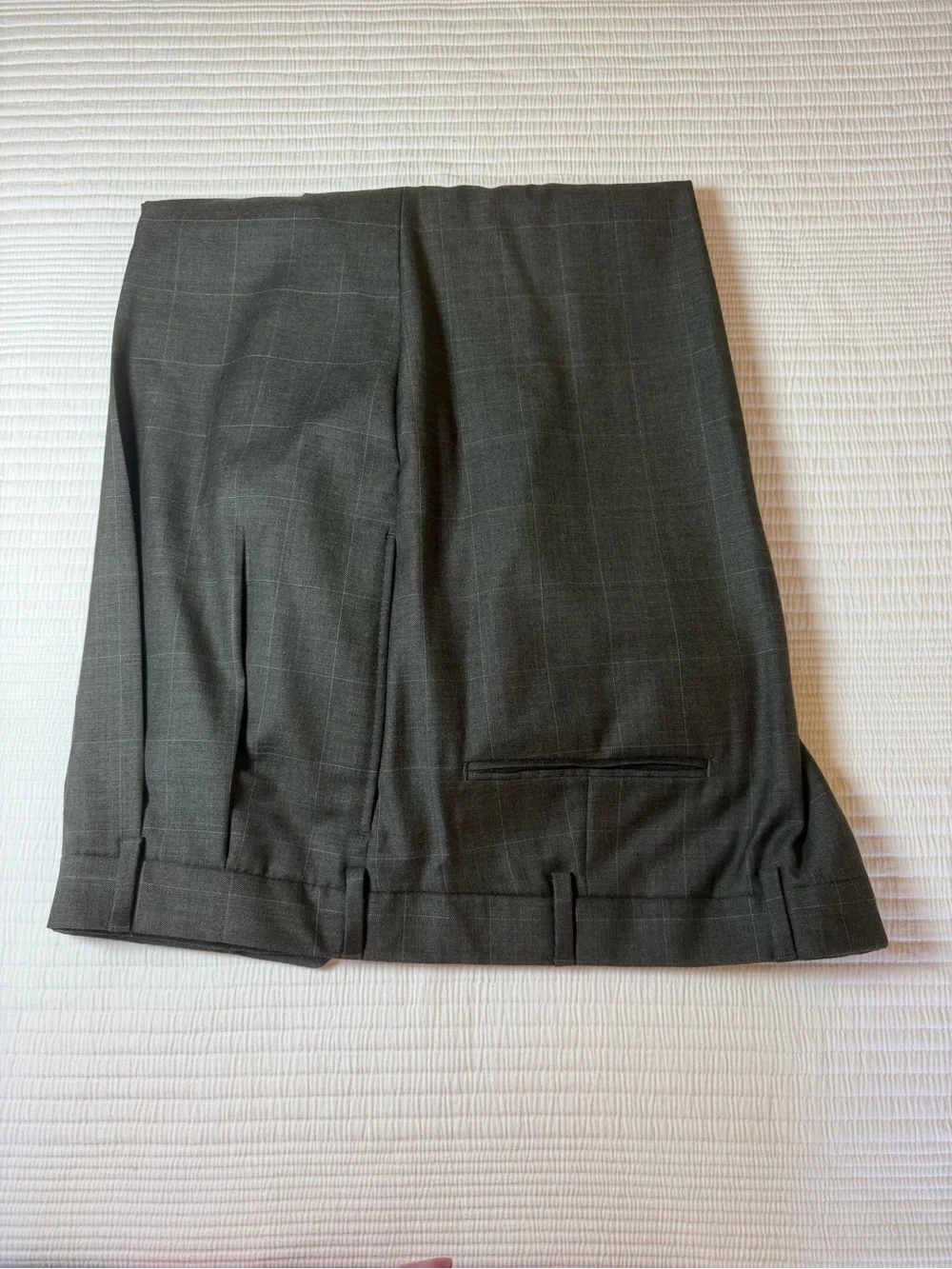 JOSA BANK Grey WindowPane NWT suit